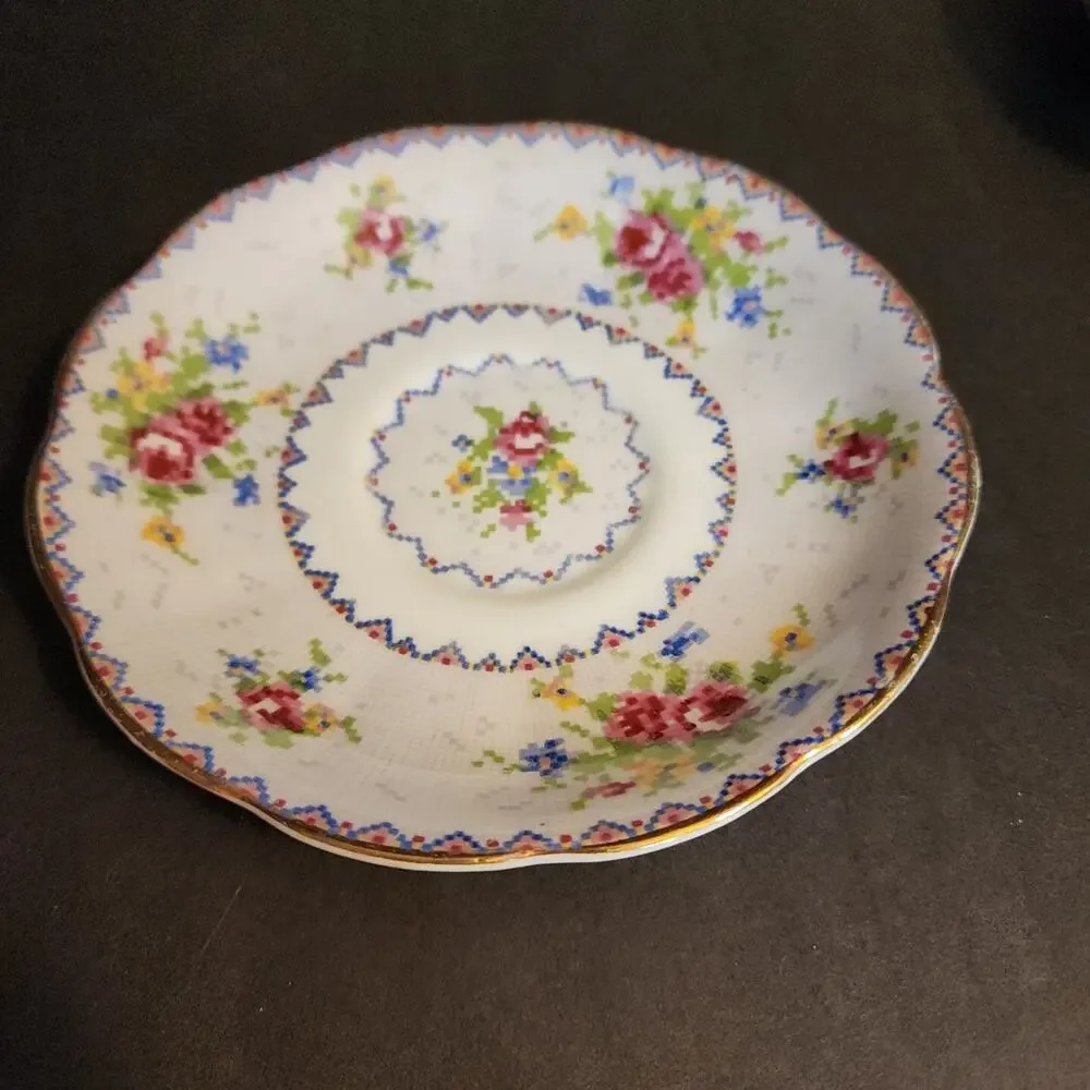 Royal Albert~Petit Point~5.5